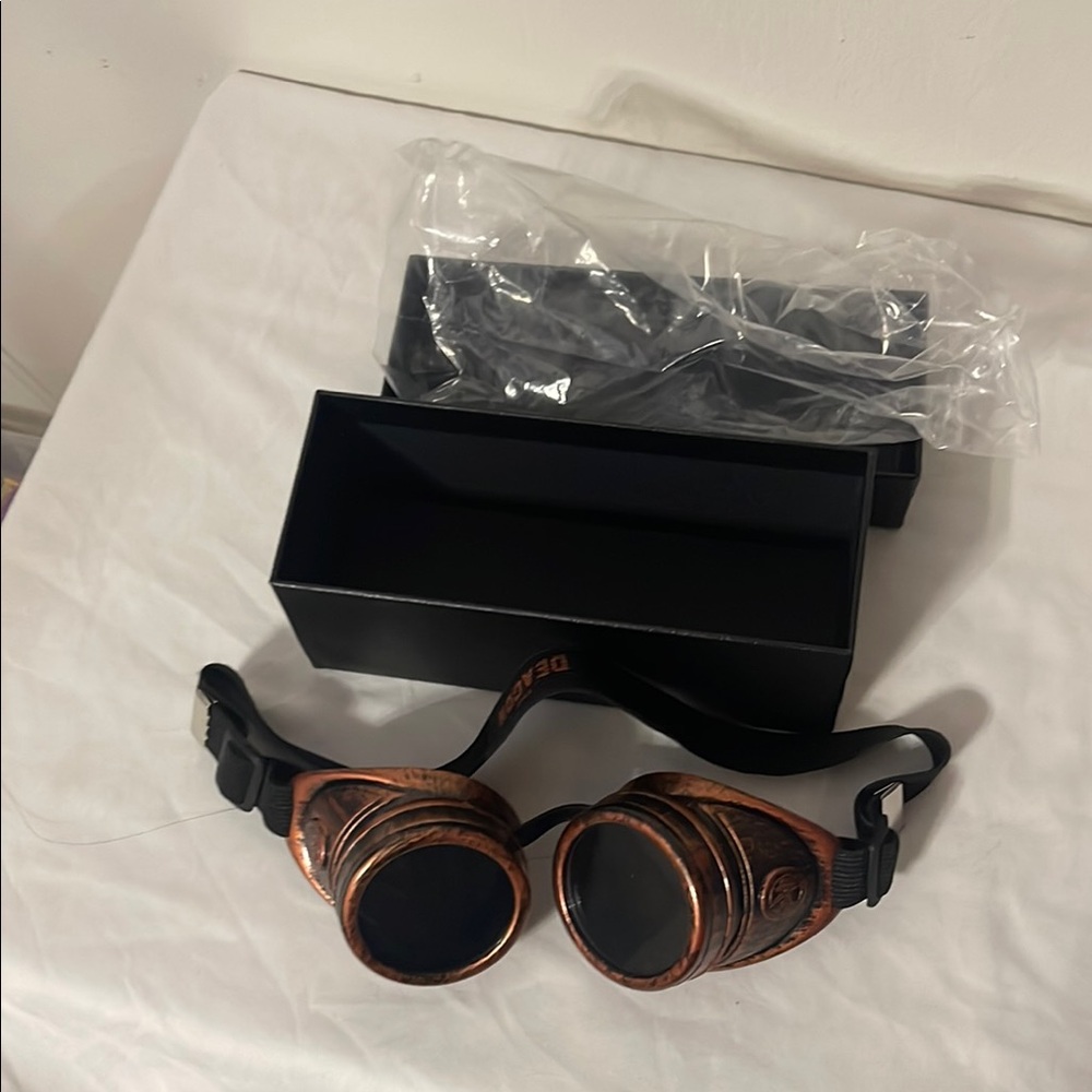 Steampunk Glasses Adjustable size-NWT